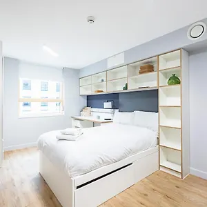 Apartment Brand New Modern Rooms, & - Sk, Exeter